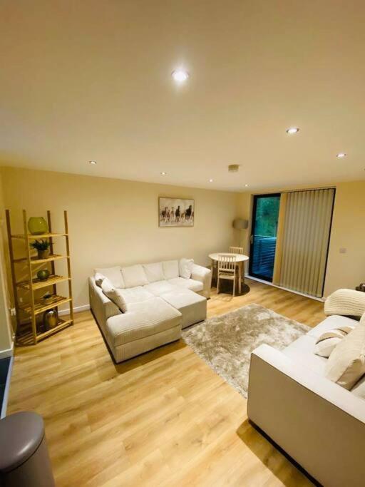 Liverpool City Centre Modern Apartment Fits 6 People Exterior photo